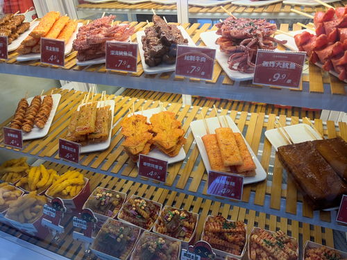 重慶市市場(chǎng)監(jiān)督管理局重拳出擊，查處11家食品安全不合格企業(yè)及餐飲管理單位